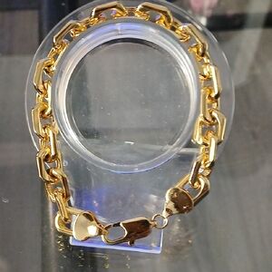 Elegant Chunky Gold Chain Bracelet